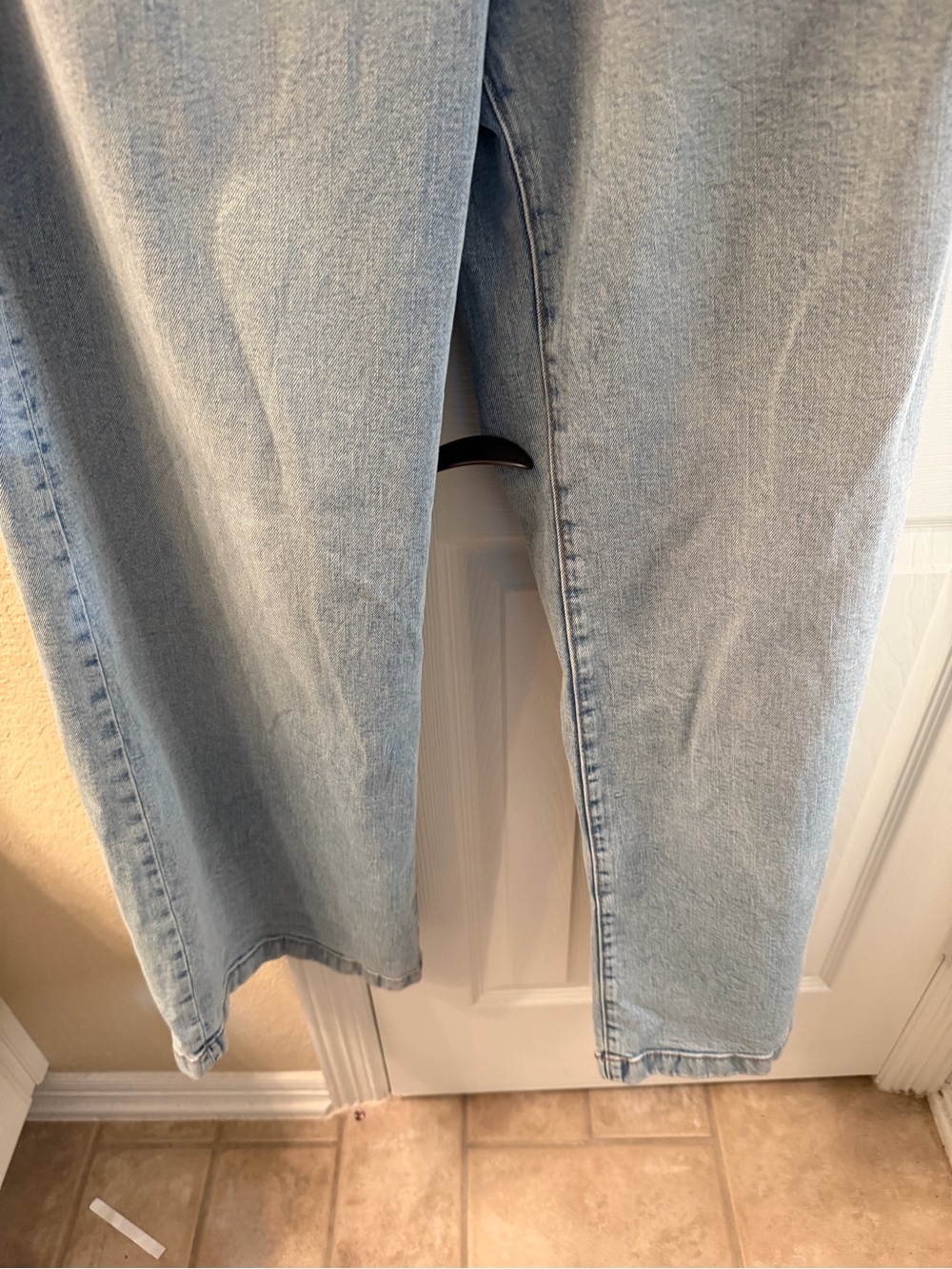 Hudson Light Wash wide  Leg Jeans - Picture 5 of 12